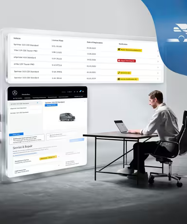 Eine Person sitzt an einem Computer, am Bildschirm eine Übersicht über den Transporter, der im Hintergrund steht. | © Mercedes-Benz