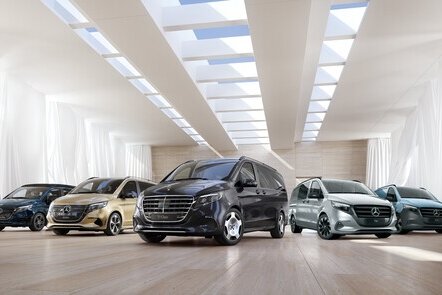 Eine Fahrzeugflotte aus Mercedes-Benz Vans