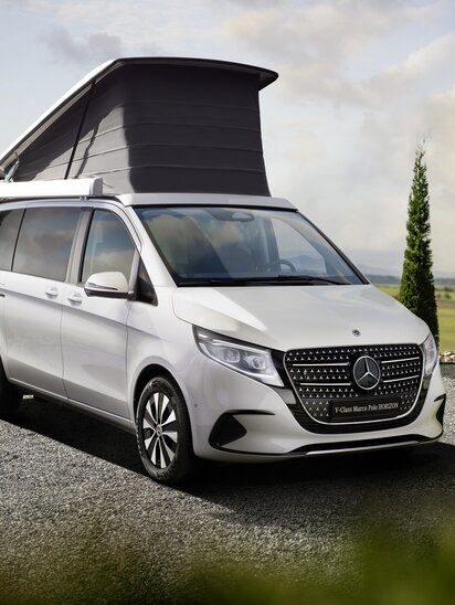 Ein weißer Mercedes-Benz Marco Polo Horizont mit Schlafdach. | © Mercedes-Benz