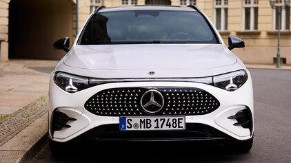 Front des CLA Shooting Brake mit EQ-Technologie in Weiß mit Mercedes-Stern in der Mitte. | © Mercedes-Benz AG