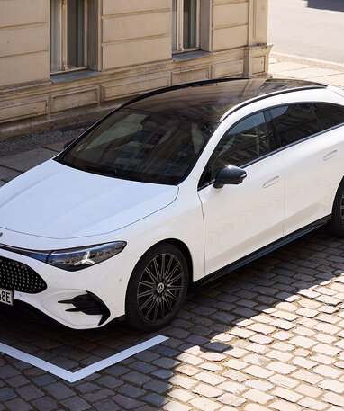 Seitenansicht des weißen CLA Shooting Brake mit EQ-Technologie. | © Mercedes-Benz AG